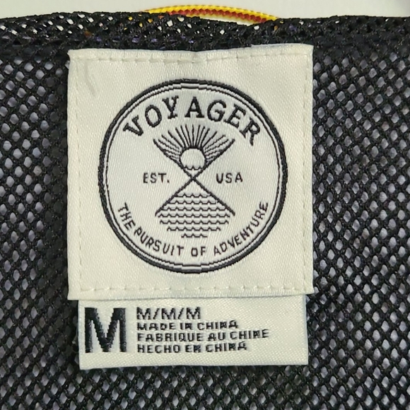 Men's Hooded Two Tone Jacket - Picture 6 of 7